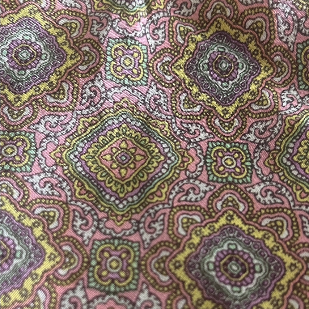 🤑3 for $12 🤑 Vintage Claire's Pink Trim Paisley Scarf - Picture 6 of 8